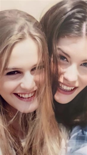 Liv Tyler, hija de Steven Tyler, pasó de los videoclips de Aerosmith a conquistar Hollywood con Armageddon y El Señor de los Anillos. #LivTyler #Aerosmith #actresses #movie #cinema | Vidas Que dejaron Huella