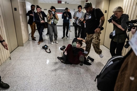 Photojournalist hospitalized after masked ICE agents throw reporters to the ground in New York immigration courthouse