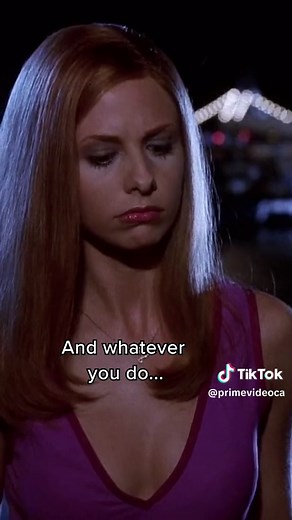 Pretty sure Daphne invented purple 💜#Scoobydoo #Daphne #SarahMichelleGellar