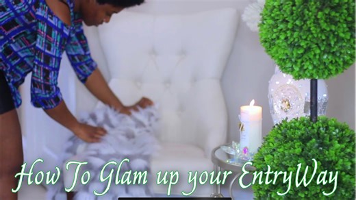 Small Entryway Decoration Ideas: Tips for Wall Decor