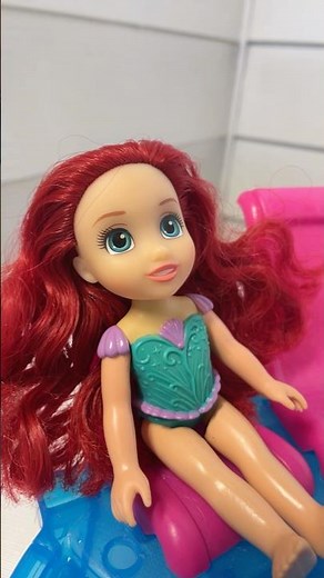 Anna & Elsa Take Kids To The Pool! Pt.5 Frozen Toys - Disney Princess Toys - Playing With Dolls Fun