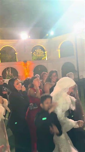 حوده بندق لايف من فندق ماونتن روز #شارون_درامز 🔥🥁💃