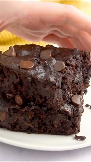 Healthy Sweet Potato Brownies (flourless, paleo, refined sugar-free, dairy-free) #shorts #recipe