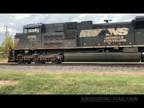 NS SD70ACe startup + Rev