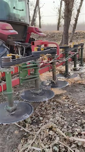 The remaining corn is being chopped and mixed with the soil. 🤩 #agro #agriculture #farmlife #tractor #farming #farm #corn | Agriculture World