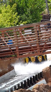 What’s Your Favorite Rapids Ride? 🌊 | 🎢 Infinity Falls at SeaWorld Orlando 🎢 #seaworld #waterride #splash | The Ry Guy