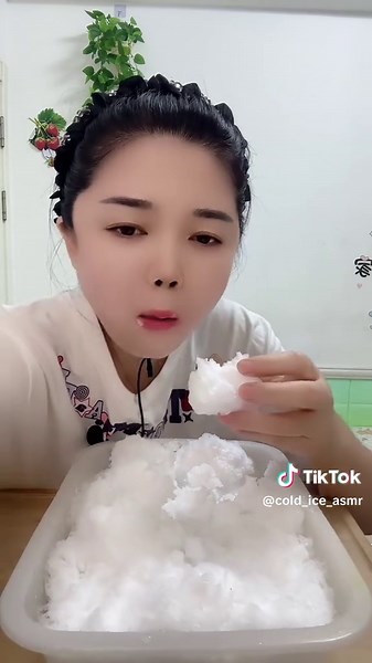 Soft Pure White Shaved Ice ASMR Experience
