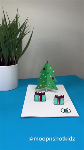 DIY Christmas Tree Spinning Card Project for Beginners