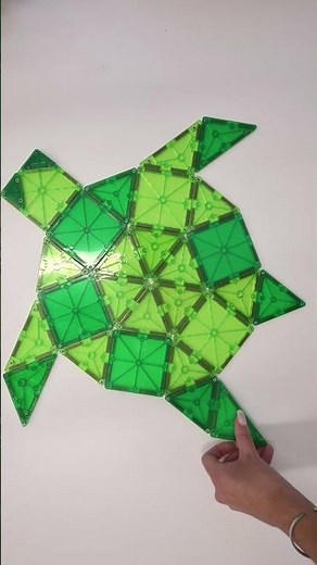 2D Sea Turtle with MAGNA-TILES®