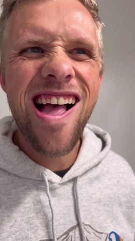 Testing Alum powder to help cure my canker sore