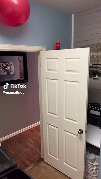 Lindy and Jlo: Exploring the White Stuff in Balloons TikTok Trend