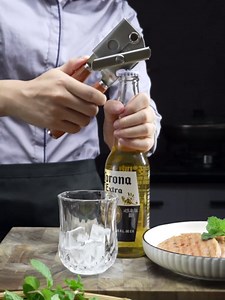 Manual Can Openers and Bottle Openers, 2025 Upgraded Can Opener with Solid Wood Handle, Sharp and Smooth Blade Edge, Multifunctional Kitchen Tools, Easy to Use,Versatile for Various Bottle Caps