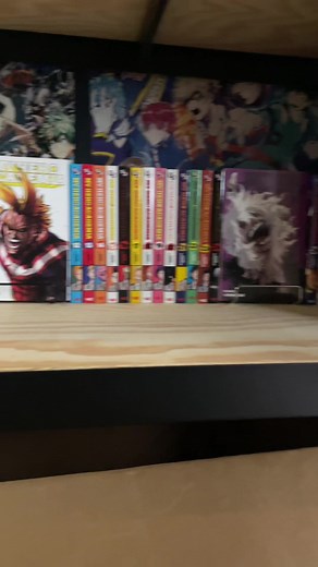 Unboxing My Hero Academia Manga Volume 33