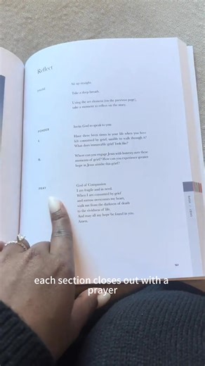 ✝️📚This is a great study for beginners. If youre having trouble understanding your Bible or if you don’t know where to start, this Bible study book is for you！ The Good and Beautiful Bible Study guide is a great guide to help those that want to get a better understanding of their Bible and to understand how the Bible relates to our lives today.✨ | Wave-memories.wm
