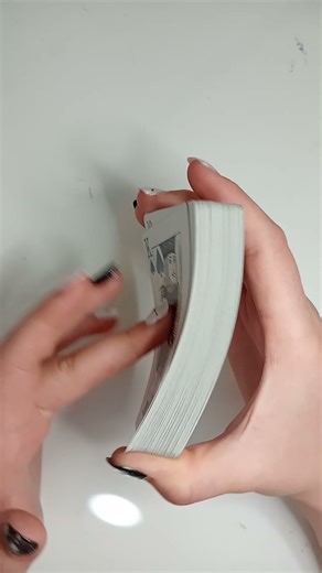 Explaining the spring card flex #cardflex #cardtricks #springcardtrick