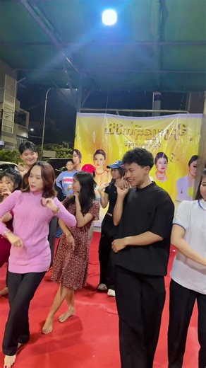 original sound - Mon Myat Thu ပါဝင်သည့် Mon Myat Thu (@myat.thu.7899) ၏ ဗီဒီယိုများ