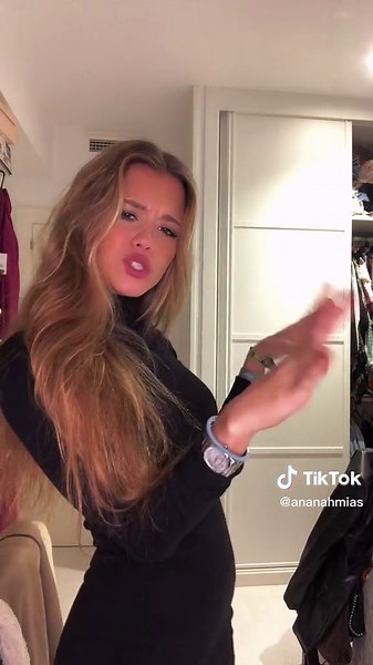 Hand Gesture Techniques for Expressive Communication