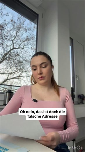 Laman Guliyeva on Instagram: "👋 Hallo Leute! Heute zeige ich euch 4 Wörter, die viele ständig verwechseln – und alle haben etwas gemeinsam 😉 ✅ Ich habe mich verhört. = Ich habe etwas falsch gehört. 👉 Beispiel: „Was? 50€? – Ach so, 15€! Ich habe mich verhört.“ ✍️ Ich habe mich verschrieben. = Ich habe falsch geschrieben. 👉 Beispiel: „Ich wollte ‘January’ schreiben, aber ‘Januar’ – ich habe mich verschrieben.“ 💻 Ich habe mich vertippt. = Ich habe falsch getippt (z.B. am Handy oder PC). 👉 Bei