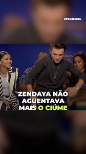 1.4M views · 10K reactions | Zendaya, Jacob Batalon, Laura Harrier e Tom Holland deram uma entrevista juntos para falar sobre “Spider-Man: Homecoming”. No entanto, a rivalidade entre as duas atrizes foi desencadeada por um par de olhares infelizes. | Ícones | Facebook