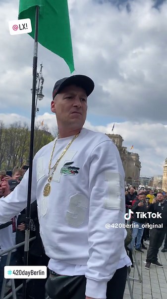 420 Day Celebration in Berlin with LX and Maxwell from 187 Strassenbande