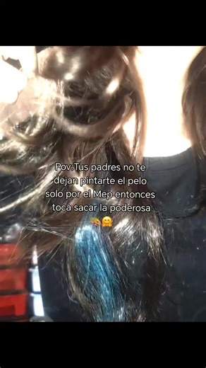 Transforma tu cabello: Tuto de pelo azul
