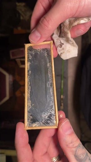 I made a mirror from reflective crafting paper and bamboo. Then aged it with gold paint. #miniature