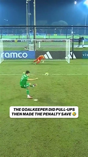 Throwback to this ELITE taunt that worked out for the Canadian U-17 goalkeeper 😅 #soccer