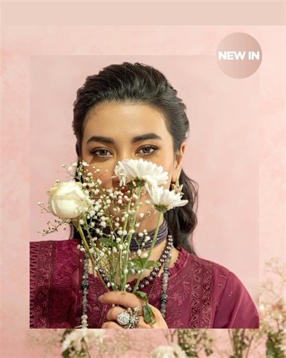 Asim Jofa | 𝗡𝗘𝗪 𝗗𝗔𝗬. 𝗡𝗘𝗪 𝗗𝗘𝗦𝗜𝗚𝗡𝗦. 𝗡𝗘𝗪 𝗦𝗧𝗬𝗟𝗘𝗦. AVAILABLE NOW AT ASIMJOFA.COM | AJULW-12 | 3 PCS | Eid Edit | Unstitched | Rs. 12,990/- Deep, resonant,... | Instagram