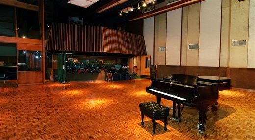 Algorithmic vs Convolution Reverb: Understand the Difference - gearnews.com