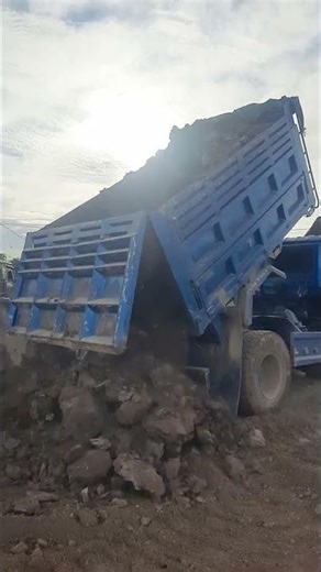 Dump Truck Unloading Land #shorts1728