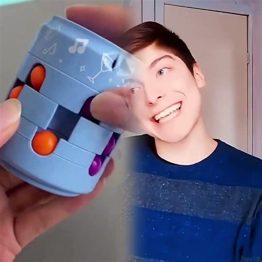 Un brindis 🥂 por esos niños que se creen mayores #tiktokuni #fypシ゚viral #pov #foryoupage #fypツ