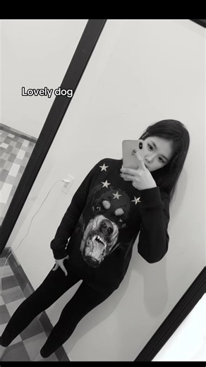 Gvc Doggg: Thời Trang Cho Chó Từ Givenchy 2026