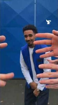 Léonie, étudiante et caissière au Carrefour de Laval (Mayenne), est devenue la star du magasin en