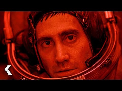 The Alien Escapes To Earth - Life | Jake Gyllenhaal, Ryan Reynolds
