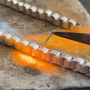 306K views · 4K reactions | How box Bracelet is made? | The jewellery man | Facebook