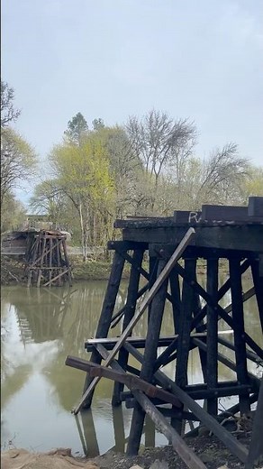 Train Derailed Corvallis Oregon Bridge collapse