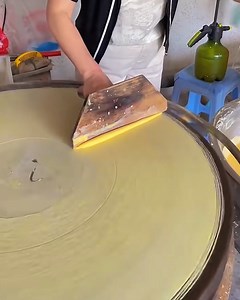 1.5M views · 1.3K reactions | Making a huge crepe! | Simple ideas | Facebook