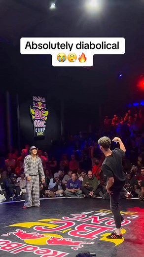 🔥 #StreetDanceCompetition #hiphop #freestyle @superfãs | Street Dance Freestyle