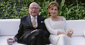 Rupert Murdoch steps down as chairman of Fox, News Corp