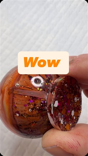 Tina Niemietz | Had a little leftover resin and thought… why not try the Petri dish effect again? 👀✨ So I grabbed my sphere mold, poured, dropped my inks... | Instagram