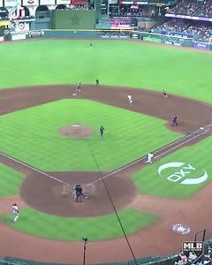 155K views · 1.9K reactions | Estas son las cosas pequeñas que ayudan a ganar juegos  switch en el cut off entre Altuve y Peña para sacar al corredor en home ya que Peña tiene mejor brazo que Altuve !!! Video via/ mlbnetwork | Bateando Pa’ .300 | Facebook