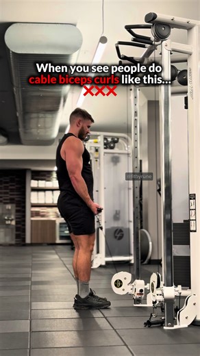 👇 HOW TO ACTUALLY GROW YOUR BICEPS - Save & Follow ✅ Cable bicep curl cues for building your biceps, not just throwing weight around. Here’s how to fix it 👇 1️⃣ Set your elbows Pin your elbows slightly behind your torso and keep them there. If they drift too far forward, your front delts start doing the work. A little movement is ok. 2️⃣ No momentum If your body is rocking or you’re bouncing out of the bottom, the weight is too heavy. Form over weight always! 3️⃣ Curl up and slightly in Think 