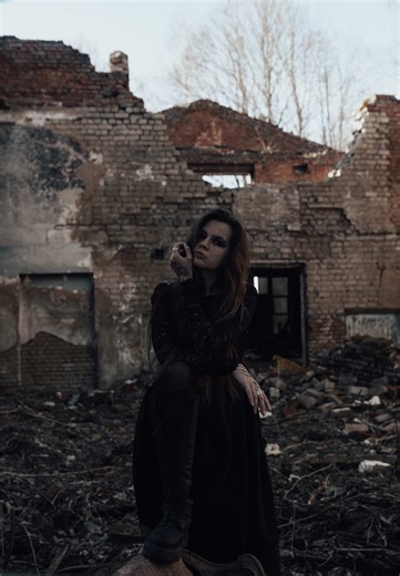 @wild_raven_art — аренда платьев и аксессуаров для фотосессий. 🌚Съёмки под ключ 🌚Помощь в подборе образа и локации Стоимость платья — 2.000 руб сут Залог — 7.000 руб (возвращается при отсутствии повреждений изделия) #арендаплатьев #прокатплатьев #фотосессияподключ #студияистра #фотосессияистра #истрафото #шоурумистра #платьенапрокат #хочуврек #рек #рекомендации #рекомендация