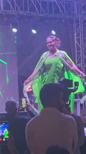 Fashion Ramp Walk | Stylish Entry & Stunning Poses ✨👗 #shorts #fashion #talentedrituinsan #rampwalk