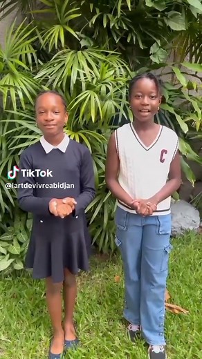 Nos futurs ladys en action. Contactez-nous pour recevoir le formulaire d'inscription. #Abidjan #enfantsdistingues #fyp #tiktok225