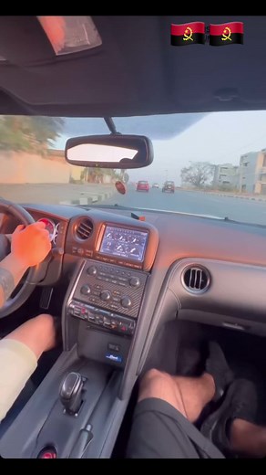 Nissan gtr #luanda #angola🇦🇴 #angola🇦🇴portugal🇵🇹brasil🇧🇷 #fyp #palops🇦🇴🇲🇿🇸🇹🇨🇻🇬🇼 #angola #angolatiktok #luandaangola😍🇦🇴 #nissangtr #fastcars ⚠️feito por profissionais⚠️