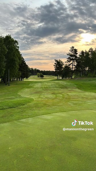 Roughing it put at Kungsängens Golf Club Queens Course #golf #golftiktok #golftok #golfer #golfer #dormy #golfstar