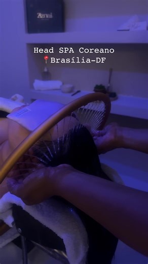 Aqui no Maliviê, nosso Head SPA é a atração principal. Momento onde a paz e relaxamento se encontram numa combinação perfeita de massagem e tratamento capilar. Vem conhecer!🌿 #headspa #brasilia #relax #bemestar #massage