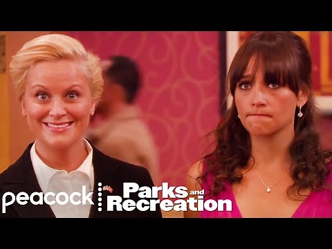 Leslie Knope's New Hairdo | Parks and Recreation