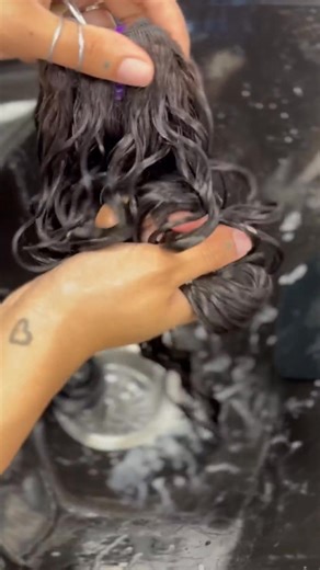 ✨ Revive your dry curls & extensions the right way! ✨ Watch how to bring your curls back to life using our Curly Dry Hair Revival Bundle — the ultimate hydration system your curls have been waiting for. 💧💛 Here’s the perfect moisture routine: 1️⃣ Curl Shampoo – Gently cleanses while maintaining moisture for soft, hydrated curls. 🧴 Key Ingredients: Coconut Oil, Hydrolyzed Jojoba Esters 2️⃣ Repair Mask – Deep conditioning treatment that restores elasticity & enhances curl health. 🌿 Key Ingredi